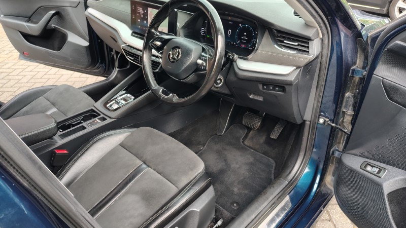 Octavia Phev Stockport (18)